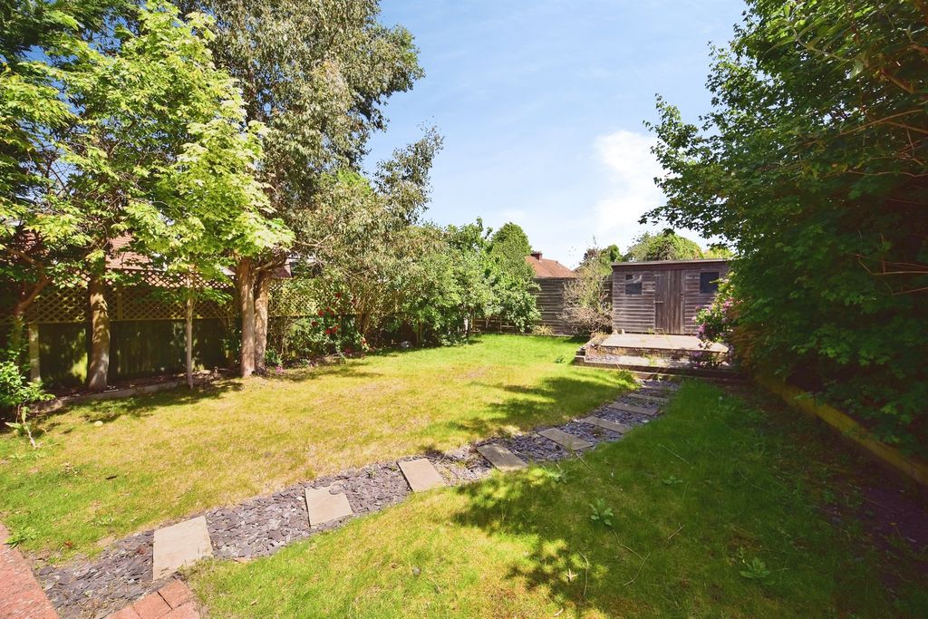 Property photo 3 of 18