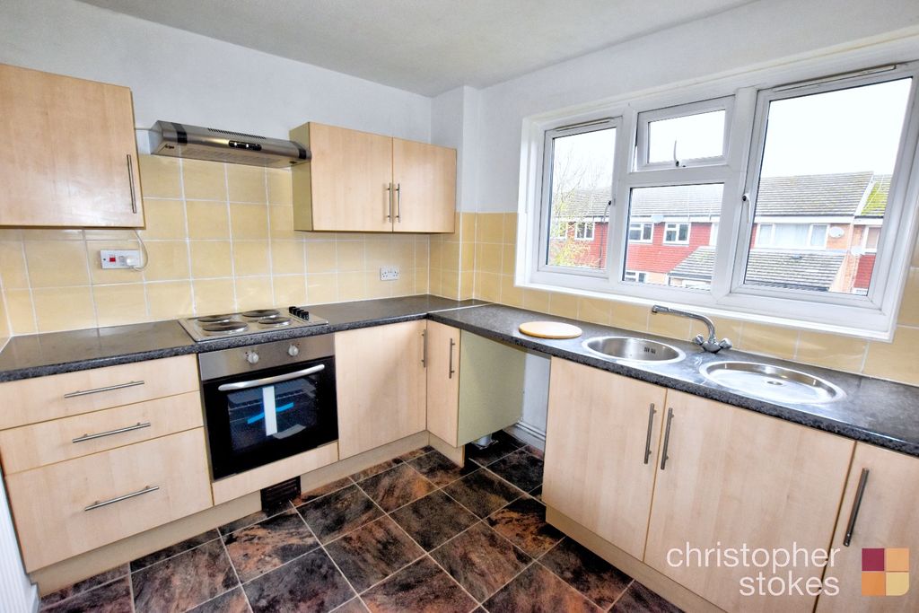 Property photo 3 of 8 3346872