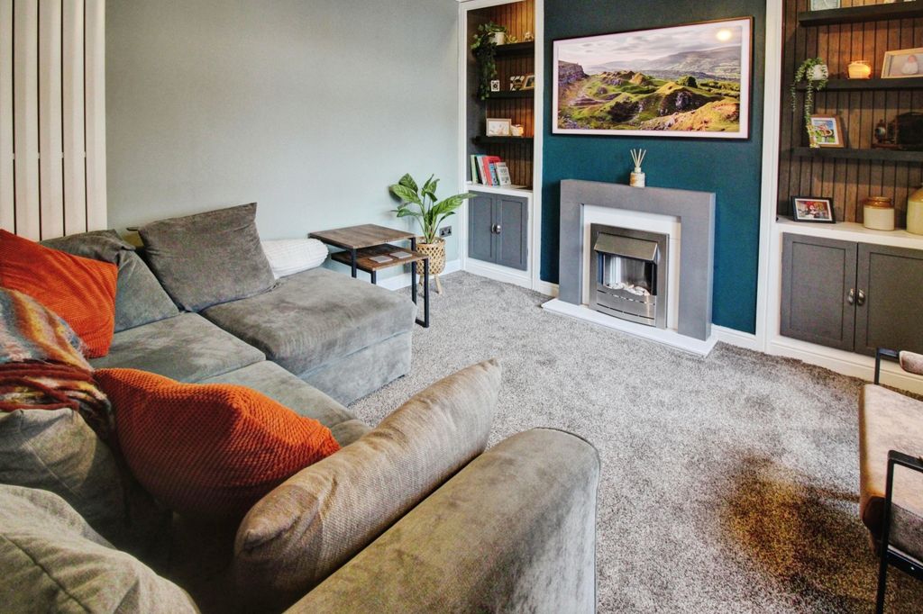 Property photo 2 of 14 Living Room