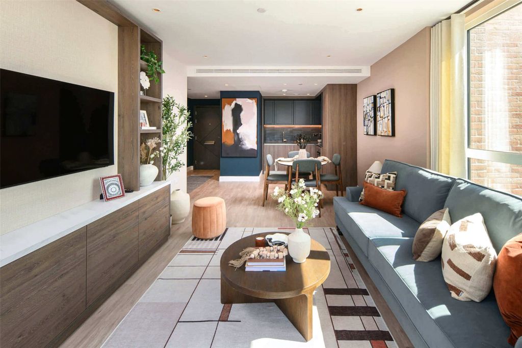 Property photo 3 of 13 Picture No. 01