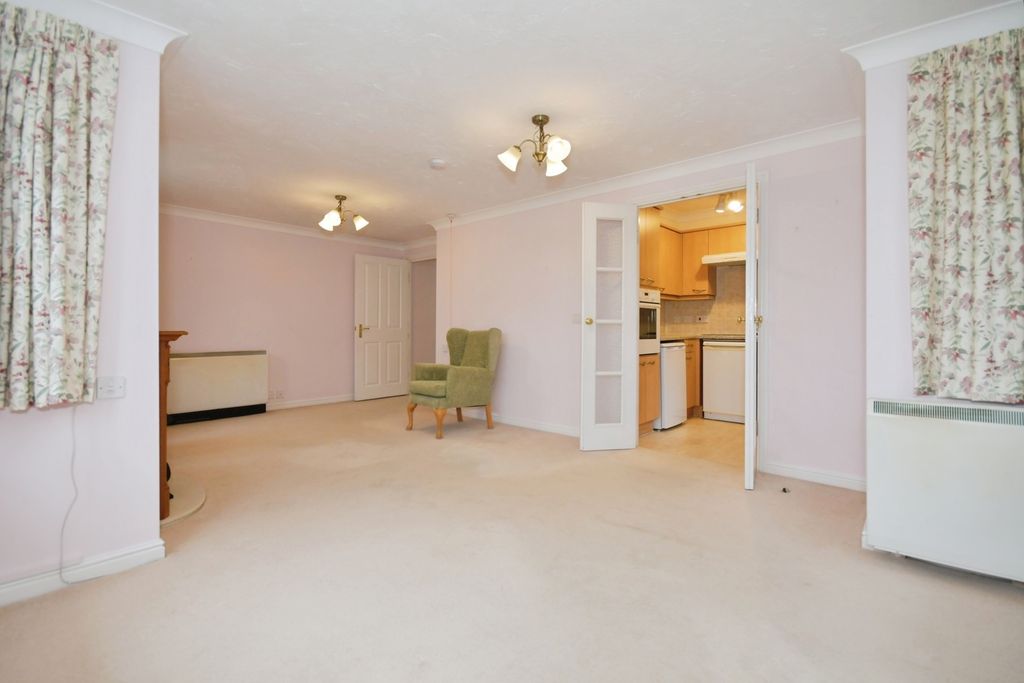 Property photo 3 of 12 Living Room