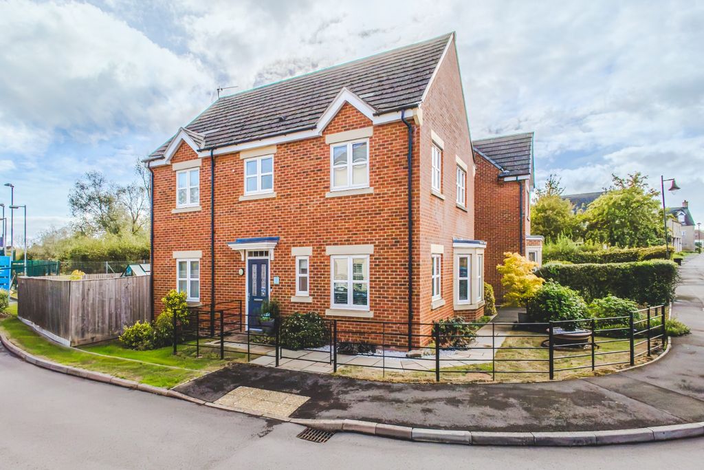Property photo 1 of 30 5558961