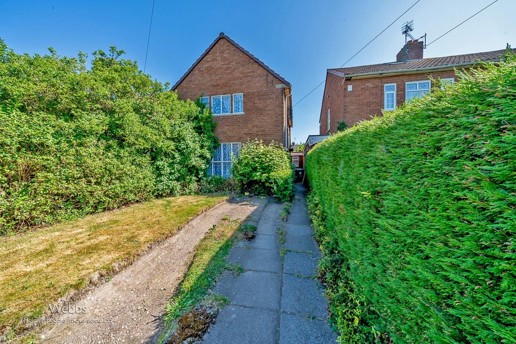 Property photo 1 of 20 © Webbs Estate Agents © (21 Of 63).Jpg