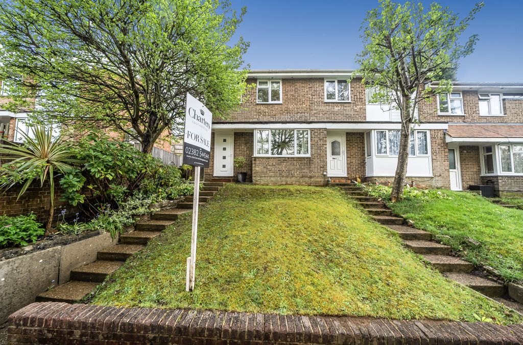 Property photo 1 of 13 1445712-11-69Dfbe...