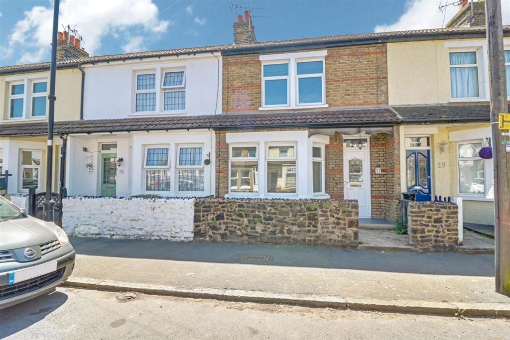 Property photo 3 of 17