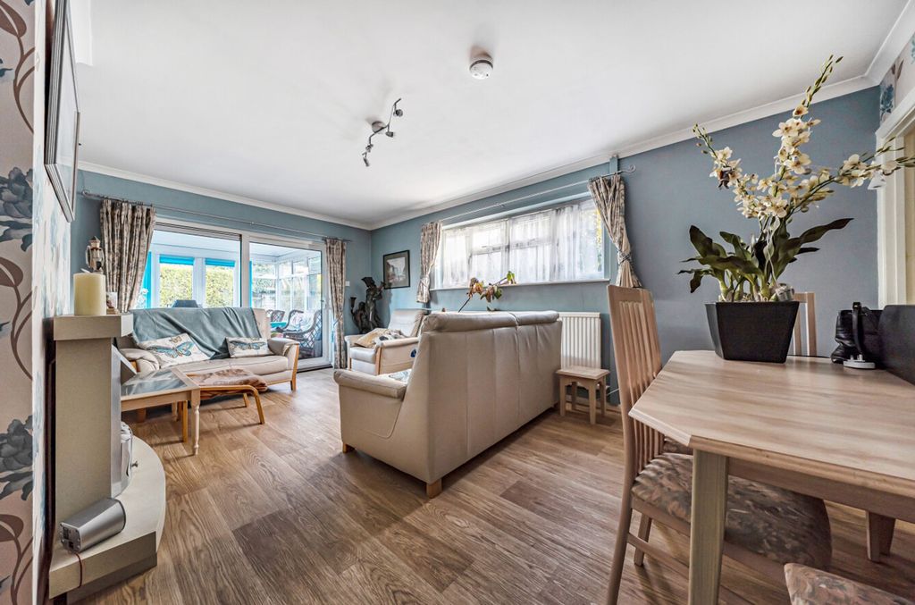 Property photo 2 of 22