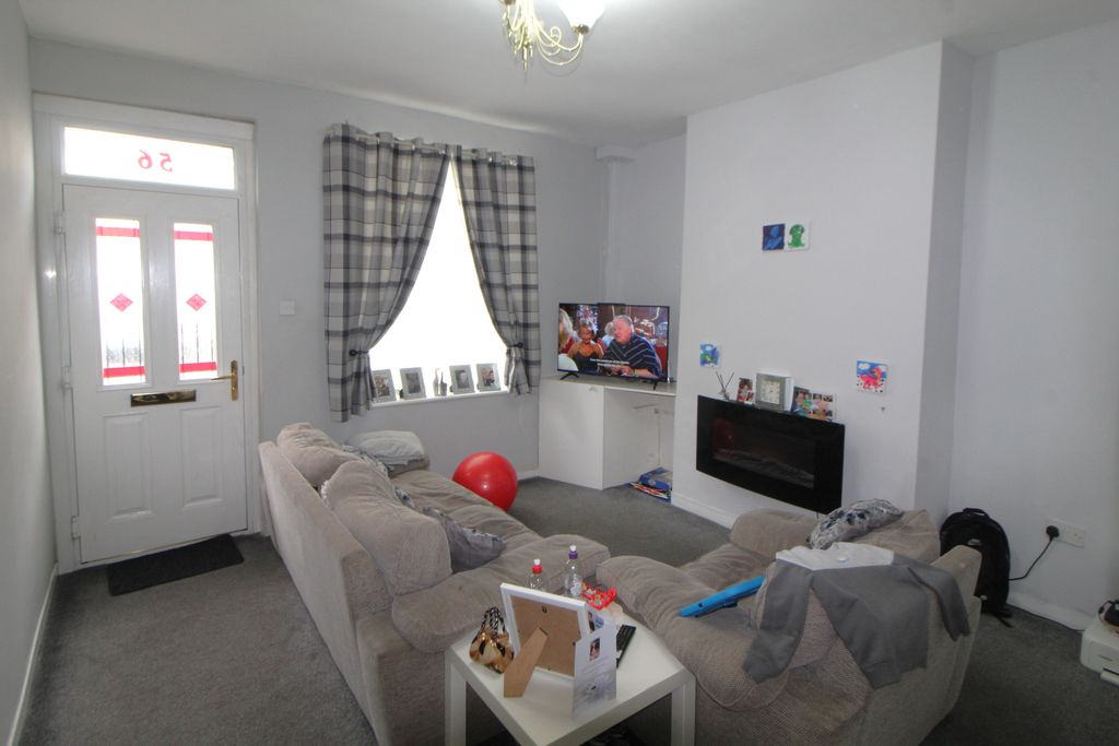 Property photo 2 of 6