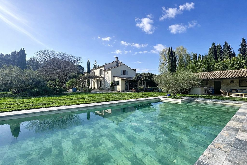 Property photo 2 of 66