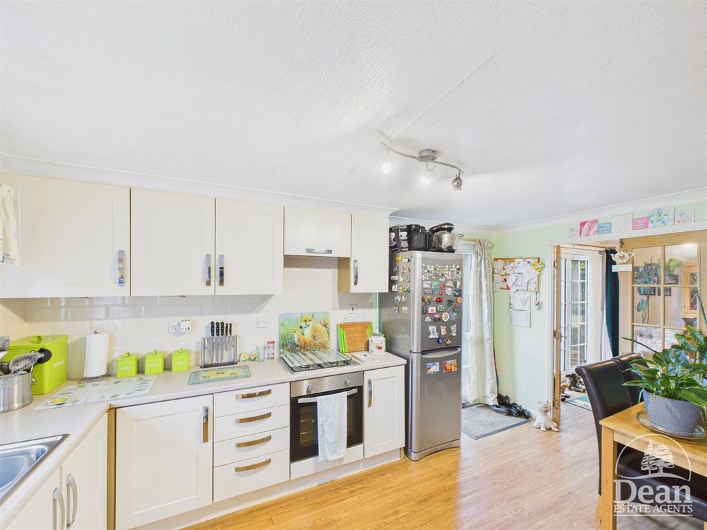 Property photo 2 of 16
