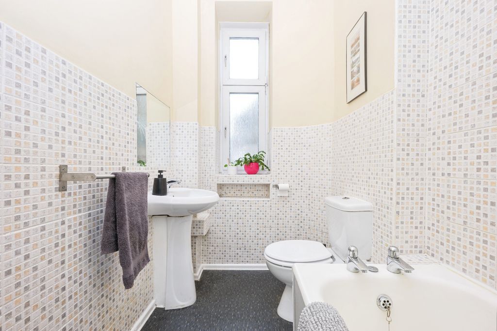 Property photo 3 of 15 Bathroom