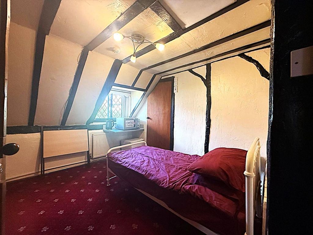 Property photo 3 of 13 d99c2Bee-9Eed-48ce-84E0-Bf9Ab871d872.Jpeg