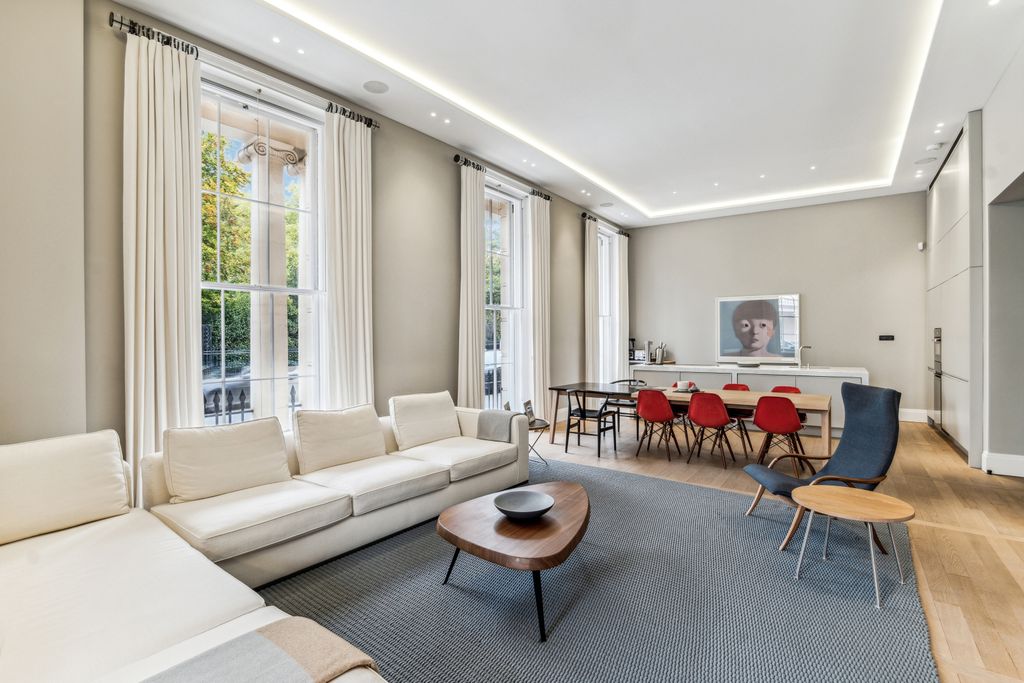 Property photo 1 of 11 Reception Room