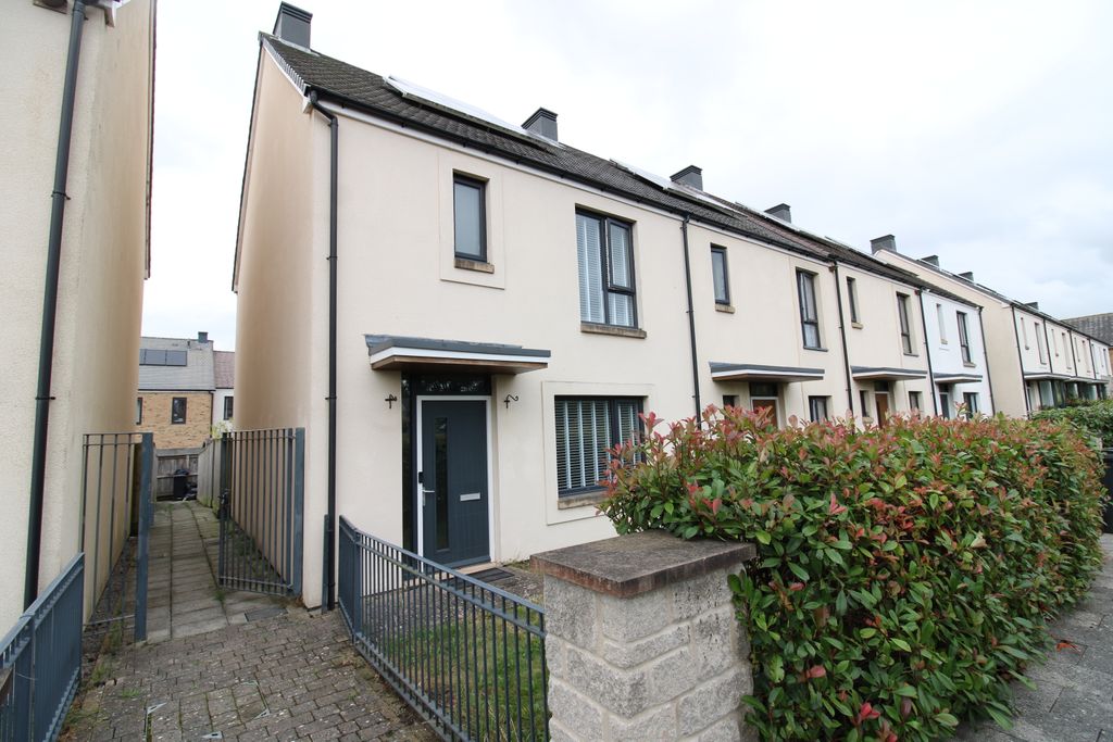 Property photo 1 of 13 External