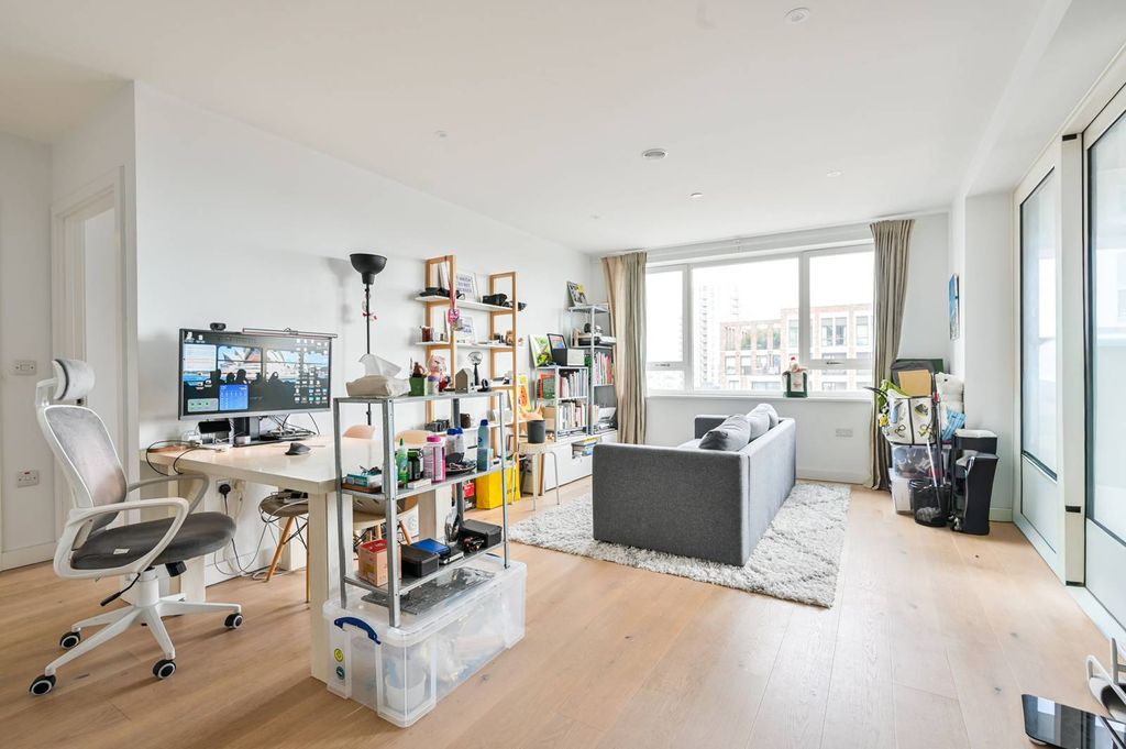 Property photo 2 of 10