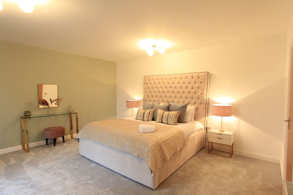 Additional image 12 of 2 bed flat to rentFlat, Cabot Mews, Braemar Avenue, Bristol BS7