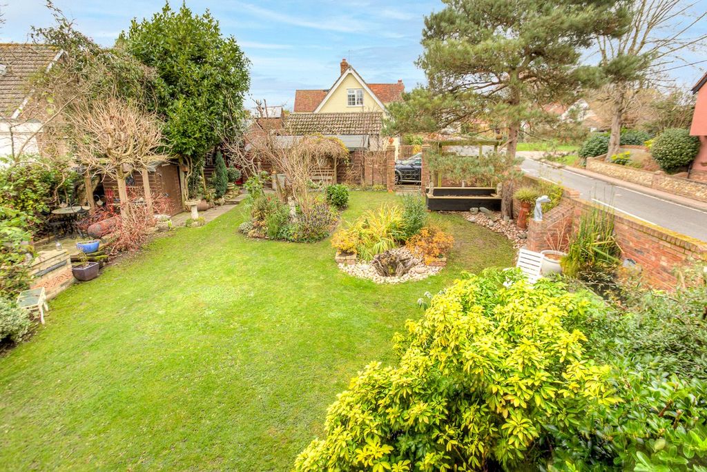 Property photo 2 of 18 Picture No. 04