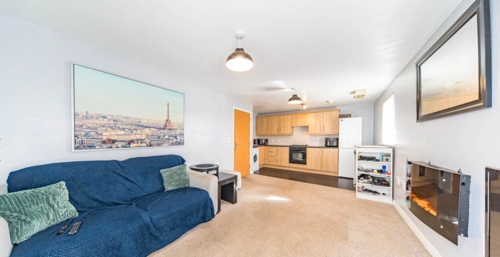 Property photo 2 of 7 Property