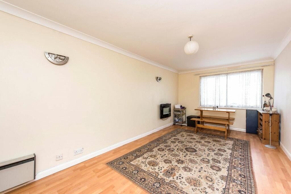 Property photo 3 of 9