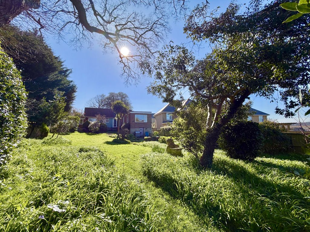 Property photo 3 of 26