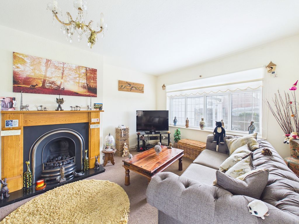 Property photo 3 of 43
