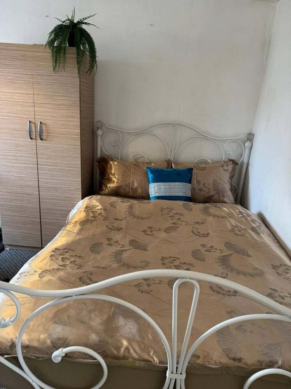 Property photo 1 of 3