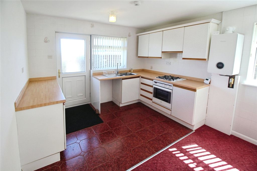 Property photo 2 of 10 Kitchen/Diner