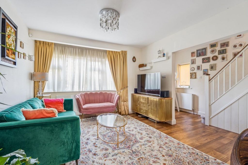 Property photo 2 of 14