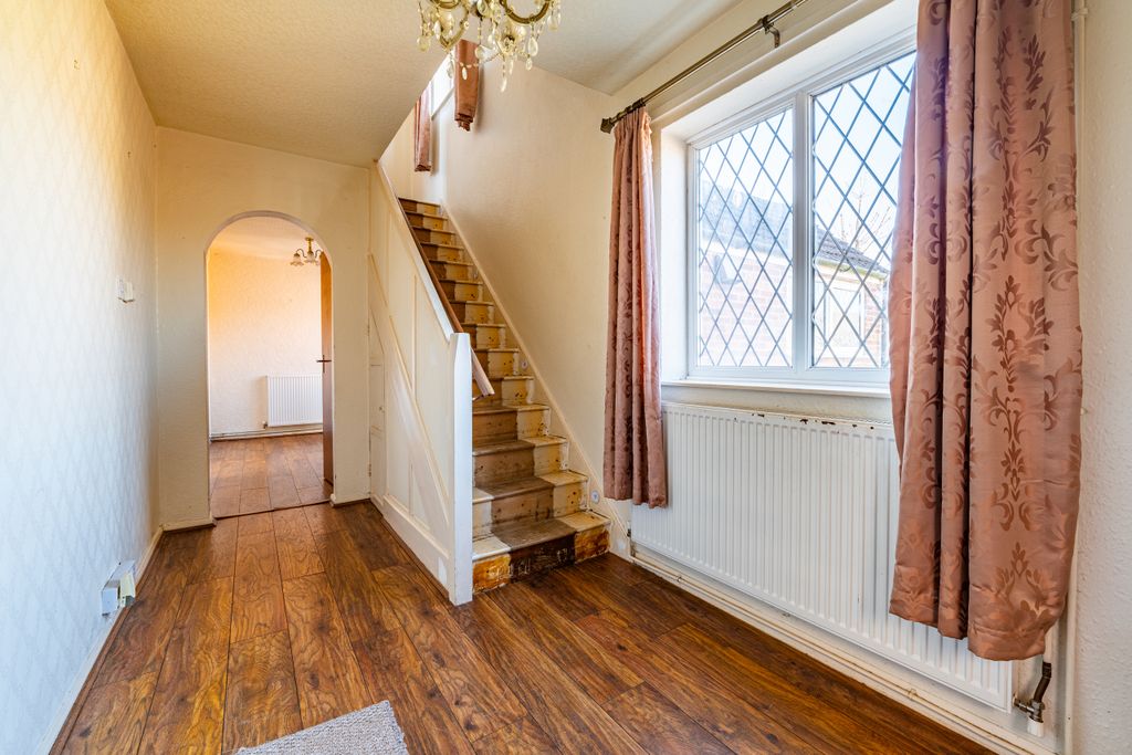 Property photo 2 of 11 Photo 2