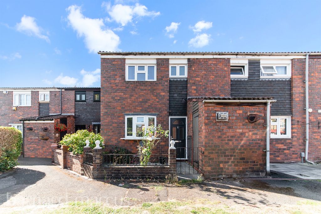 Property photo 1 of 11