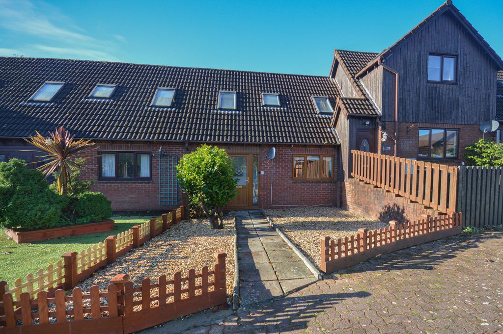 Property photo 1 of 25 Photo 2