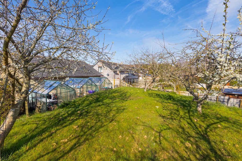 Property photo 2 of 15 A08 - 3 Hensford Mews, Dawlish - 250402