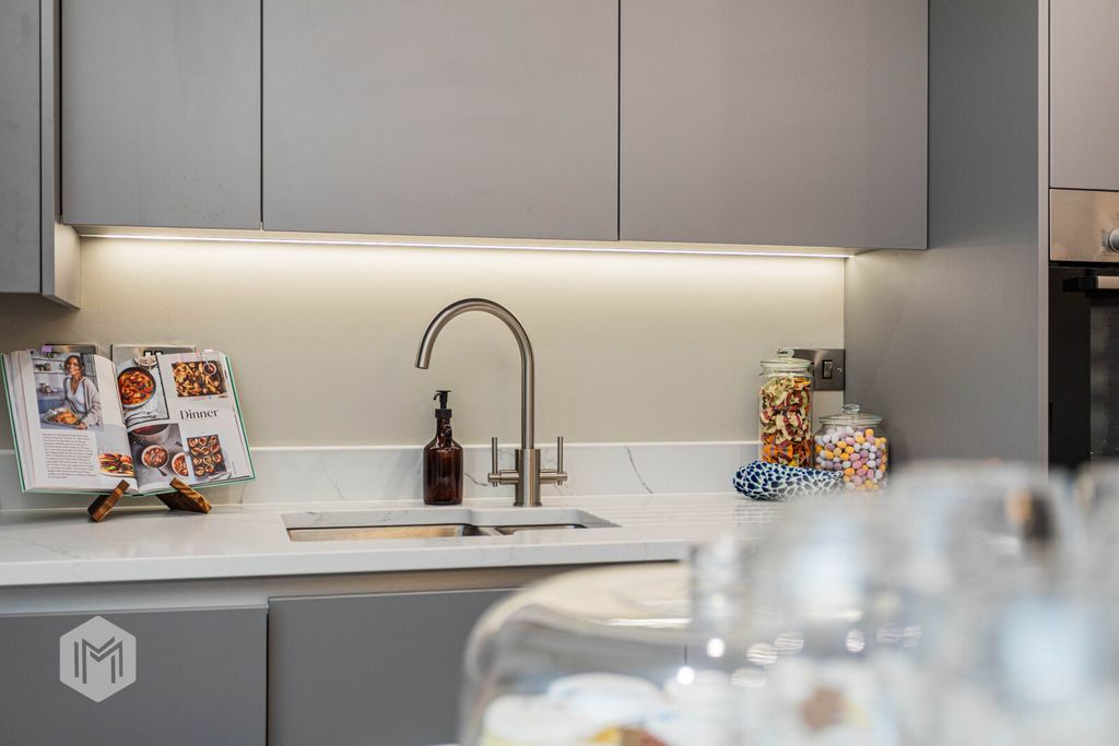 Property photo 2 of 13 Picture No. 10