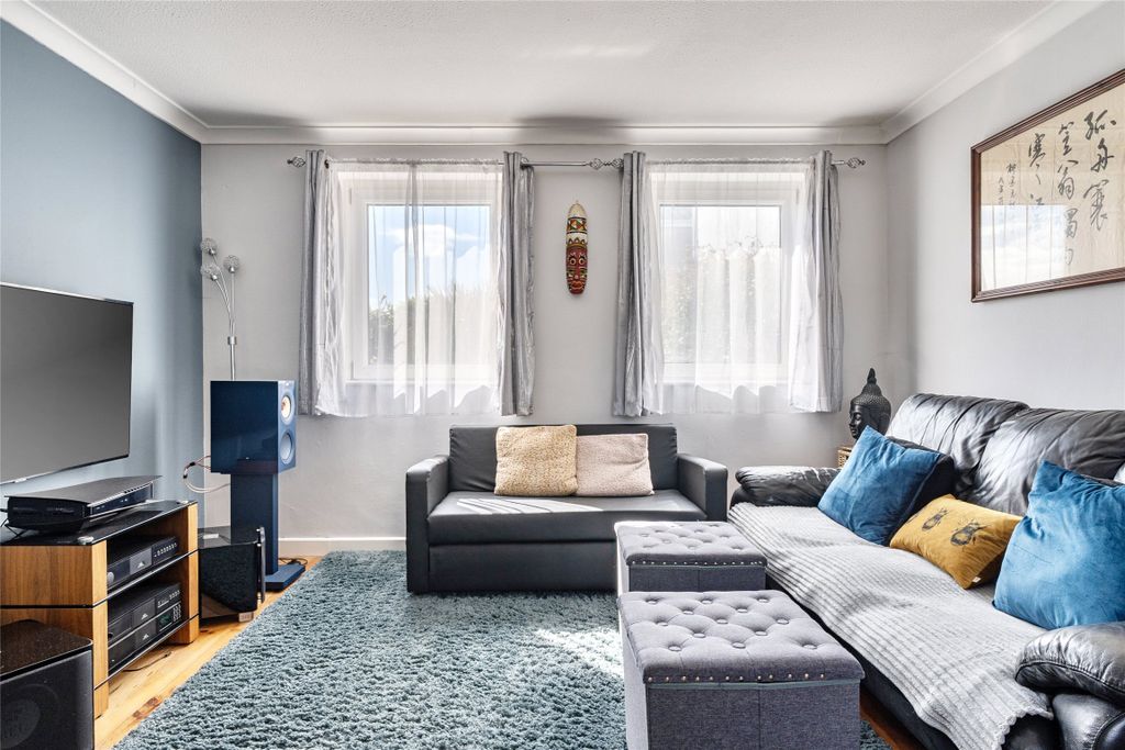 Property photo 2 of 22 Picture No. 11