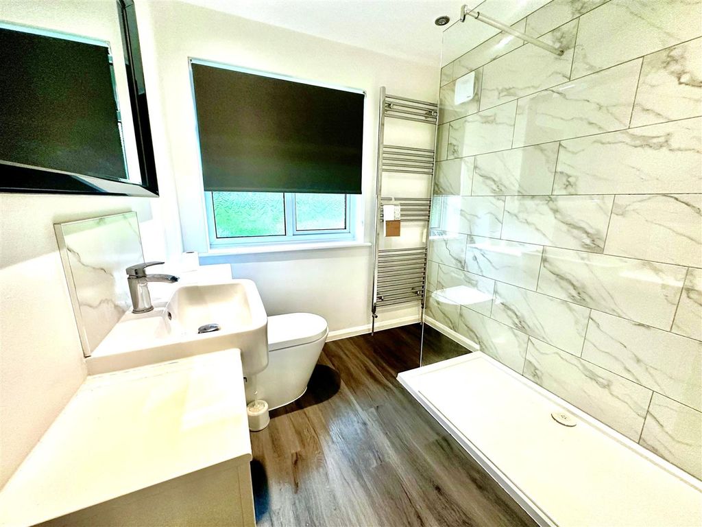 Property photo 3 of 25 8.Jpg