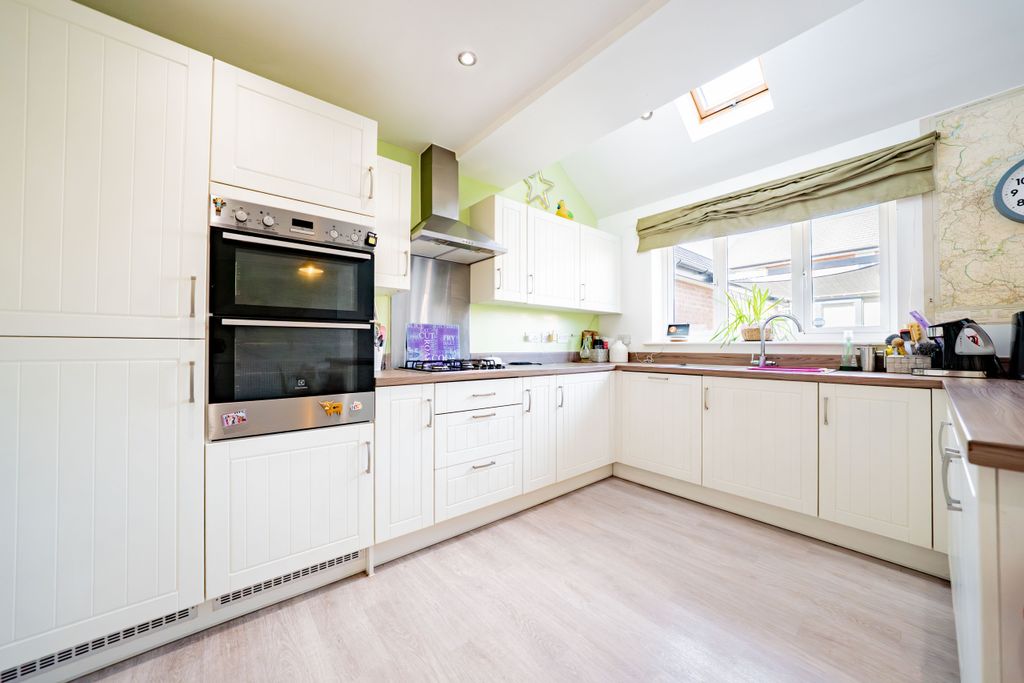 Property photo 3 of 25 Dsc01302