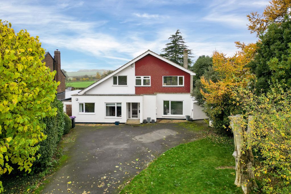 Property photo 3 of 26