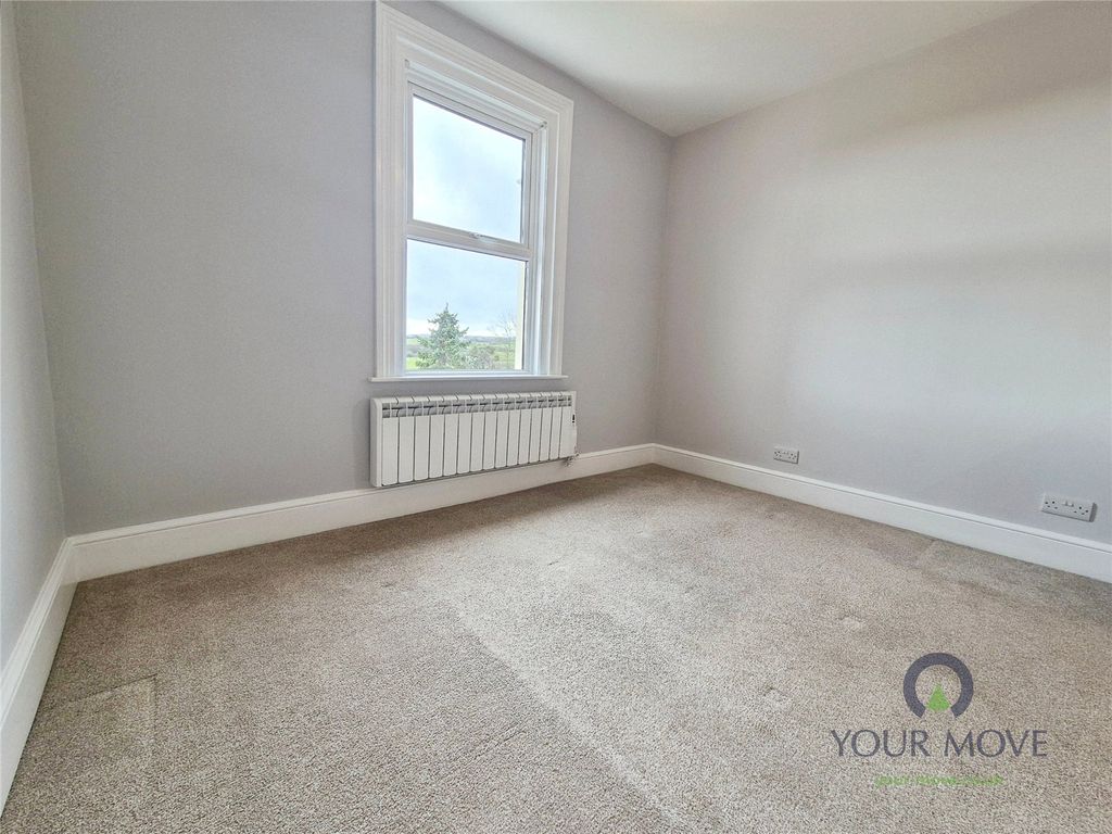 Property photo 3 of 15 Living Area