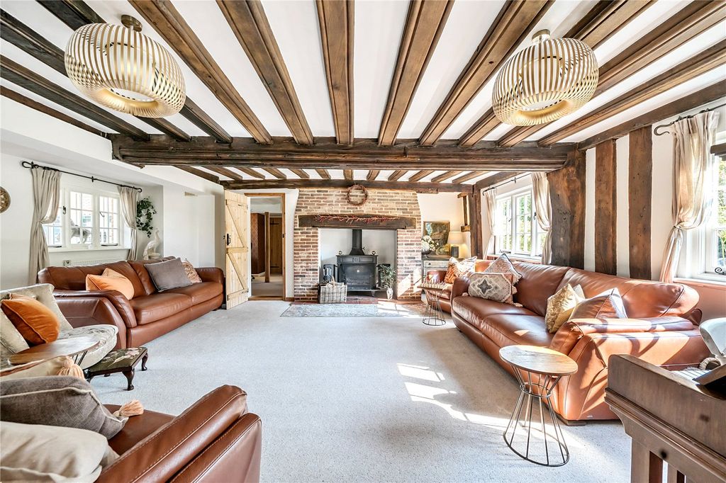Property photo 3 of 25 Drawing Room