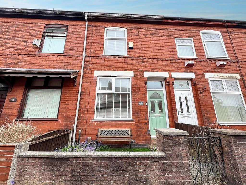 Property photo 1 of 18