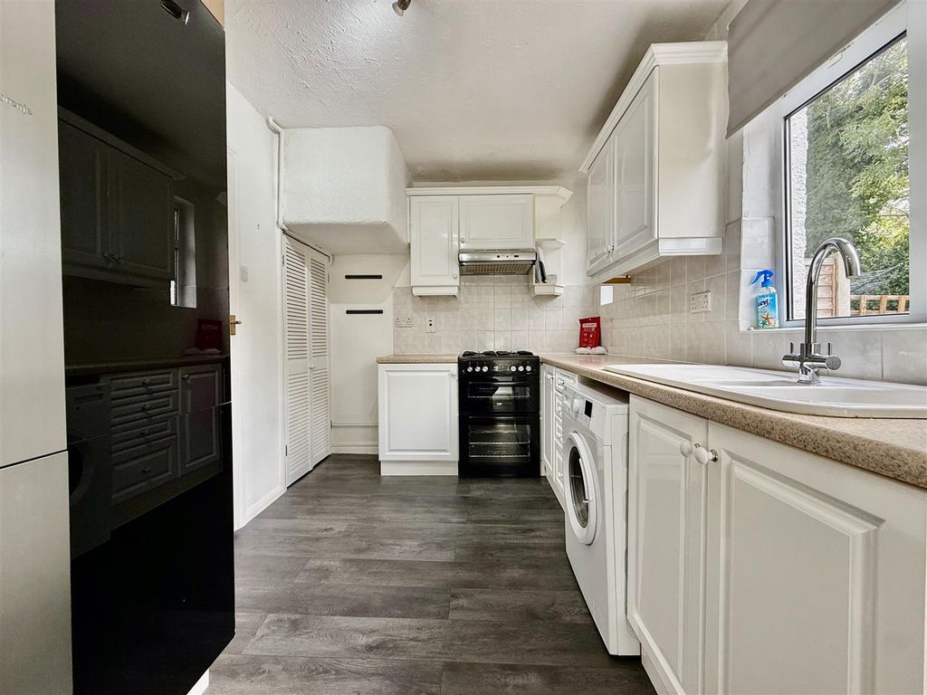 Property photo 3 of 13 Img_1352.Jpg