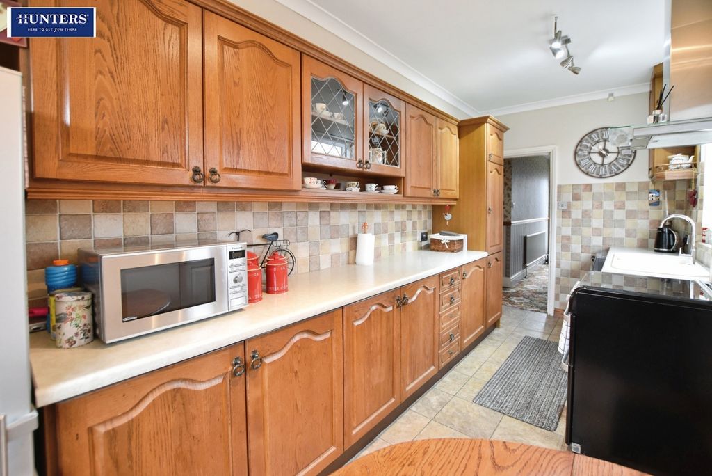 Property photo 3 of 22