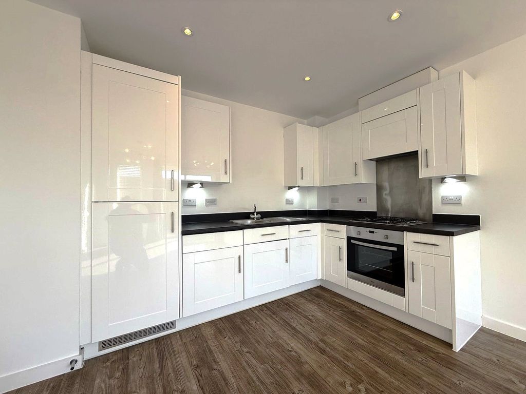 Property photo 2 of 7 Picture No. 19