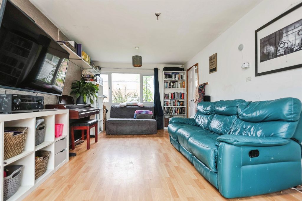 Property photo 3 of 17