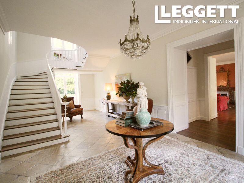 Property photo 2 of 10