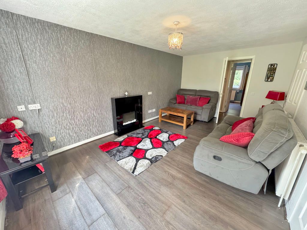 Property photo 3 of 13 Photo 7