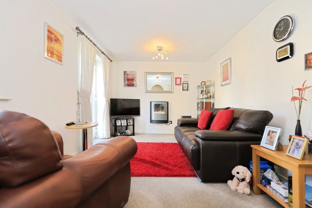 Property photo 3 of 14