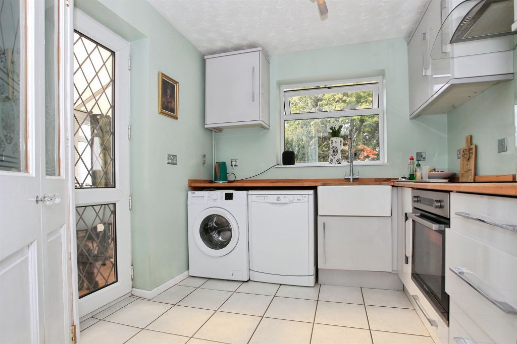 Property photo 3 of 16