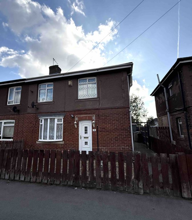 Property photo 1 of 14 Three Bedroom Semi Detached Home