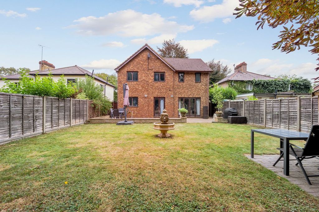 Property photo 3 of 17
