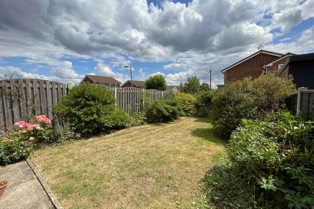 Property photo 3 of 19 16